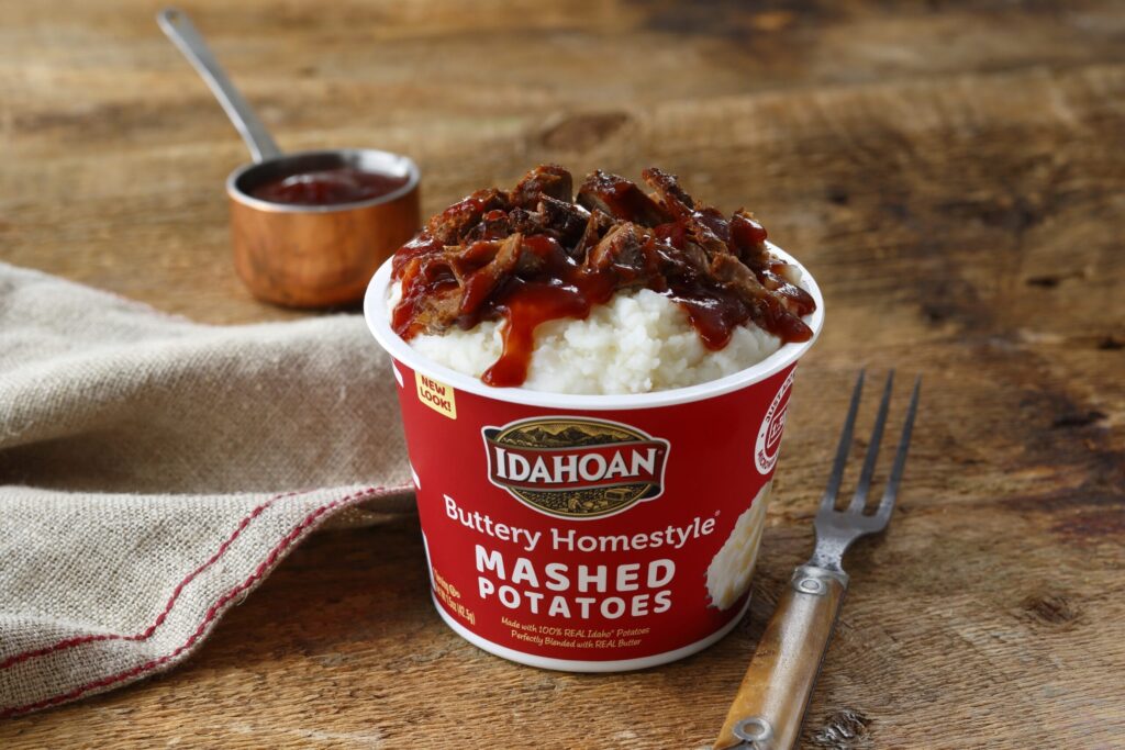 Idahoan Buttery Homestyle Mashed Potatoes Cups with Brisket